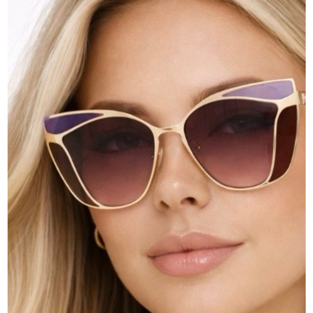 NEW Women's Chloé Gold & Purple Cat Eye Sunglasses